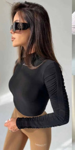 Ženska bluza z nagubani rokavi H4067 črna